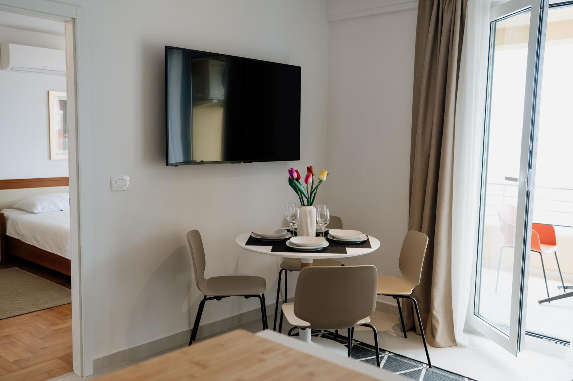 Appartamento Apartmaji Punta Lussingrande Esterno foto